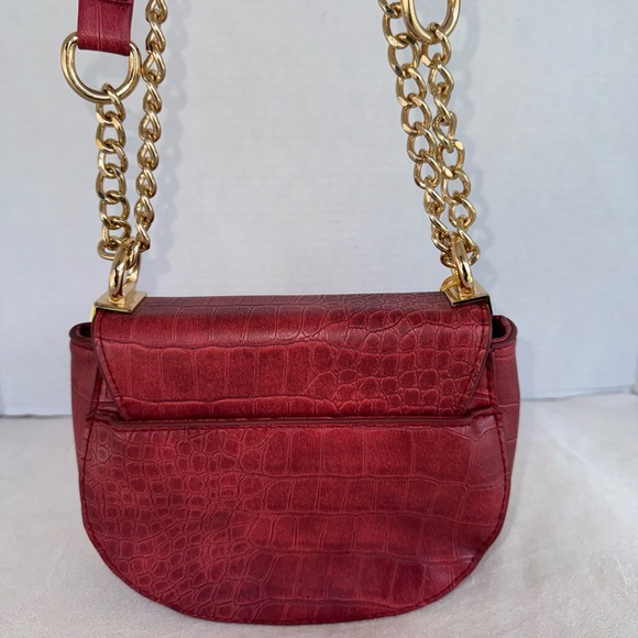 New Bebe Michelle Mini Saddle Red Croc-Embossed Chain Shoulder Bag-New With Tags - Picture 4 of 16